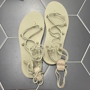 Teva Midform Infinity sandals